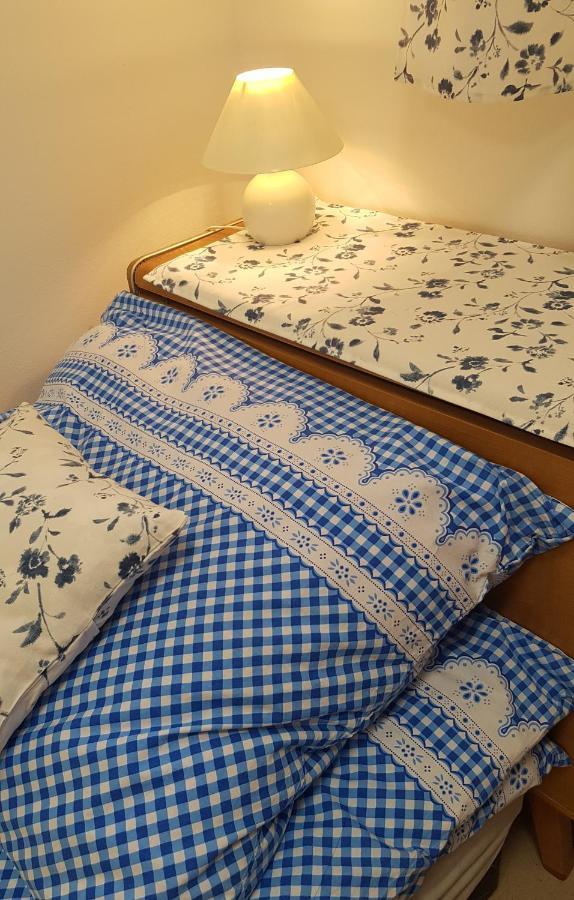 Ferienwohnung Na Samote U Lesa -Rasovna Msecke Zehrovice Exterior foto